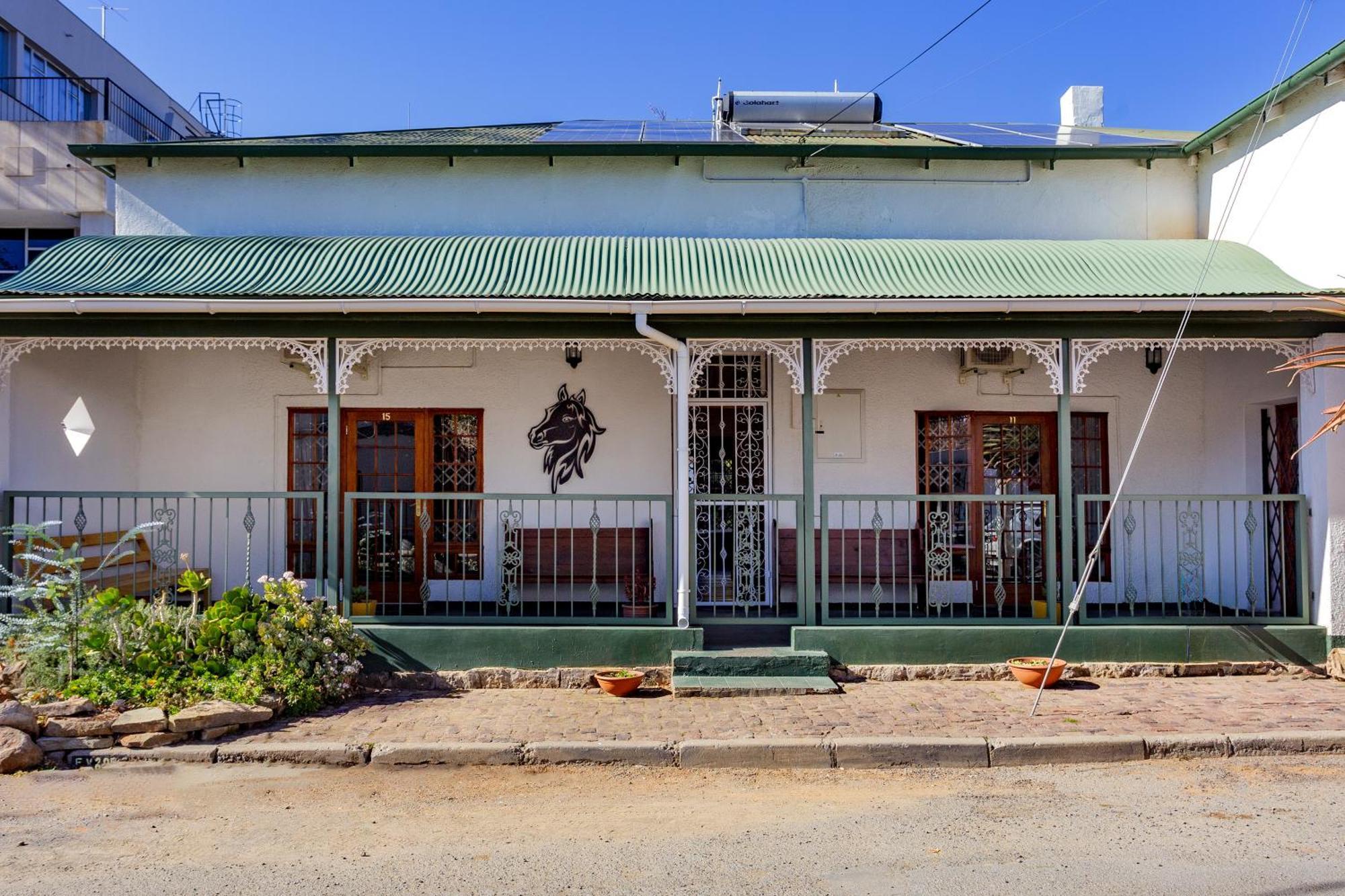 Horse And Mill Guesthouse Colesberg Exterior photo