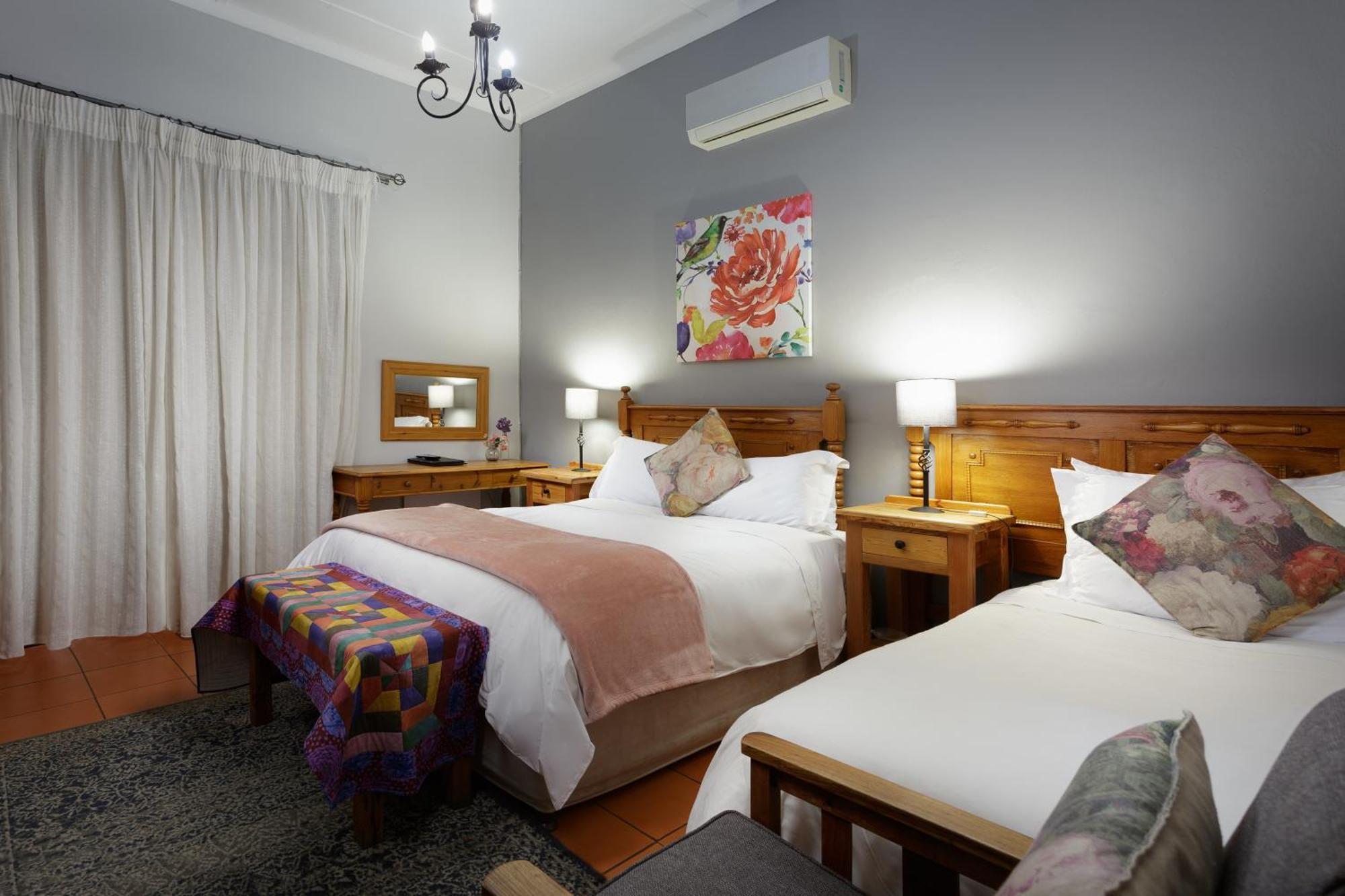 Horse And Mill Guesthouse Colesberg Exterior photo